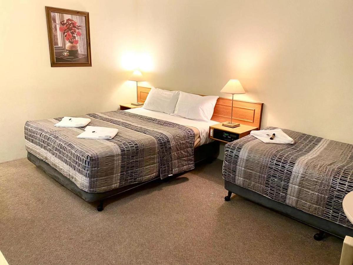 Gateway Motor Inn Narrandera Eksteriør billede